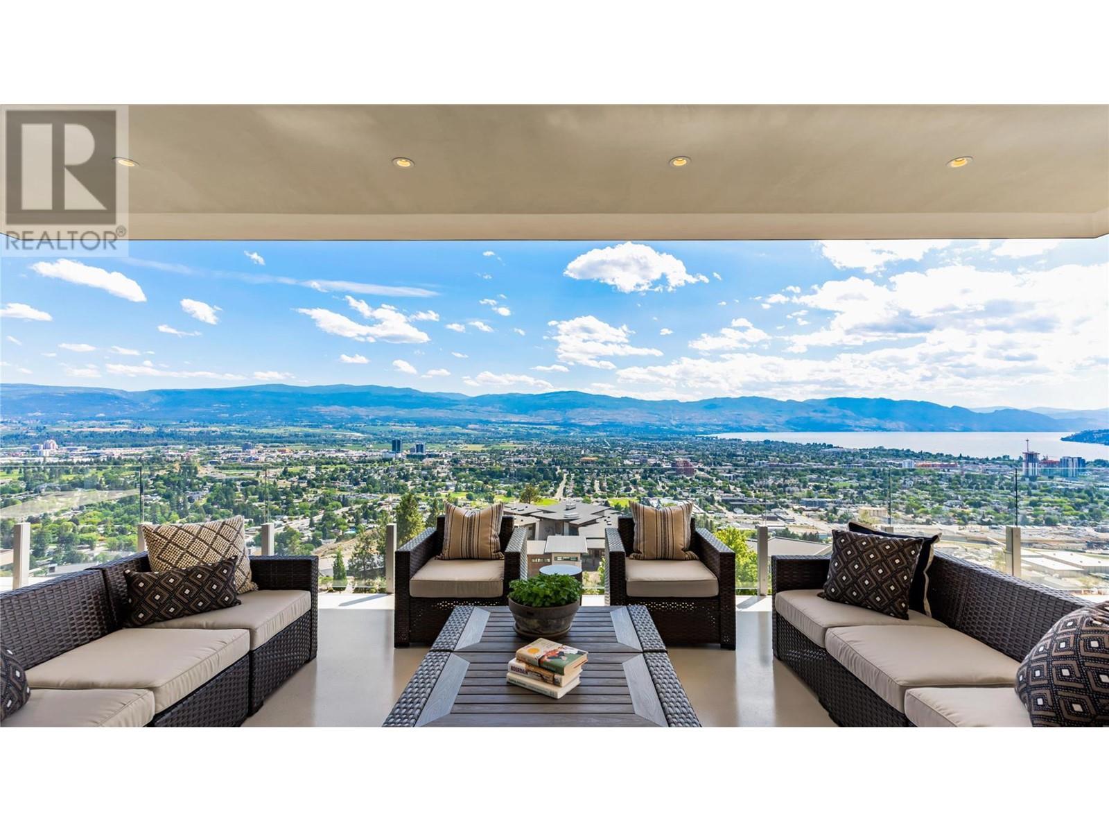 764 Rockcliffe Place, Kelowna