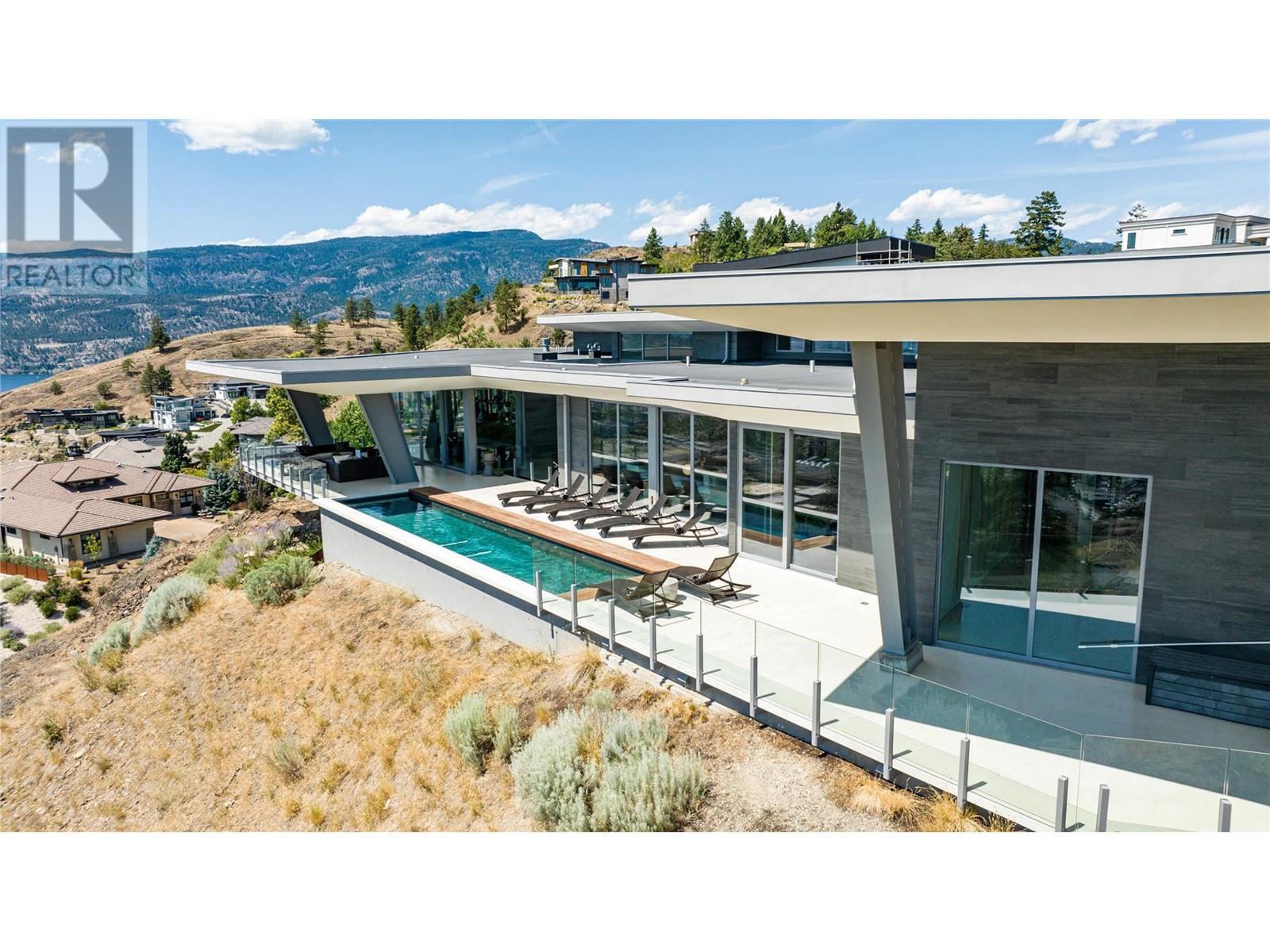764 Rockcliffe Place, Kelowna