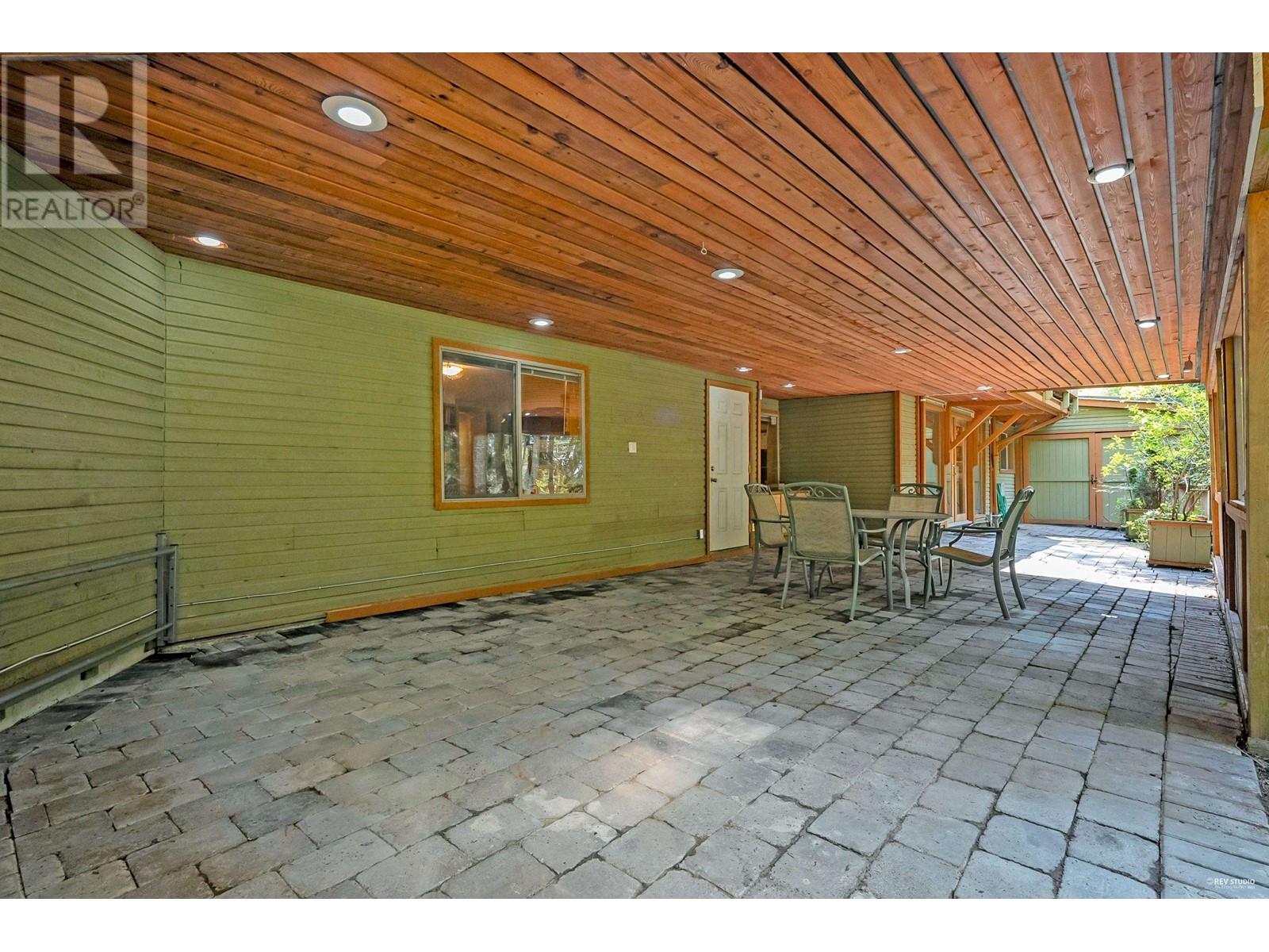 3915 BAYRIDGE PLACE, West Vancouver