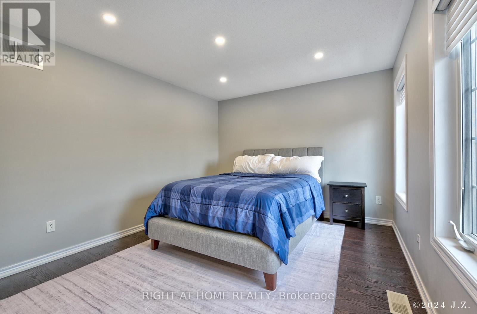 Single Family House for Sale in  CABERNET ROAD Vaughan (Patterson) 