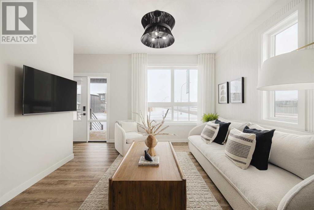 Single Family House for Sale in  Silverton Glen Green SW Silverado Calgary 