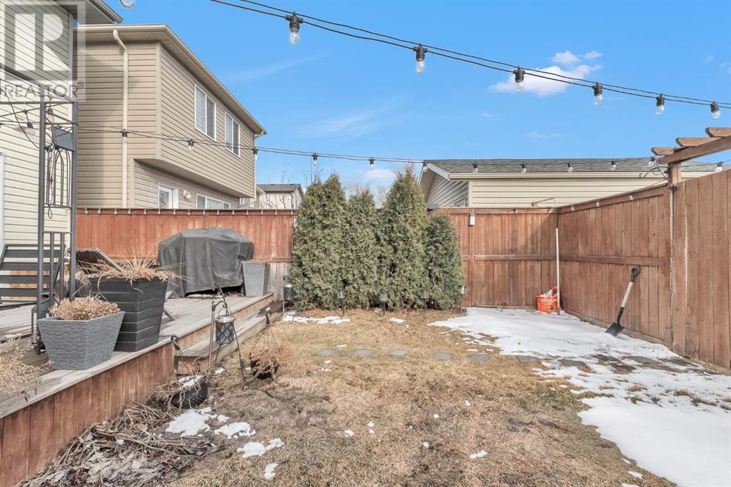 Single Family House for Sale in  New Brighton Drive SE New Brighton Calgary 