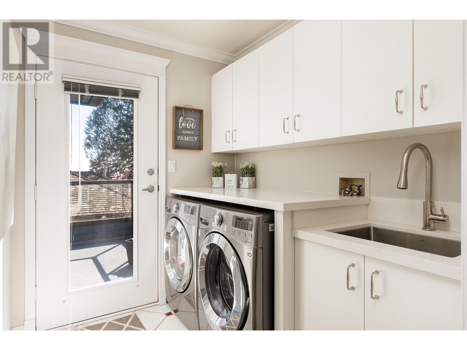 4188 COVENTRY WAY, North Vancouver