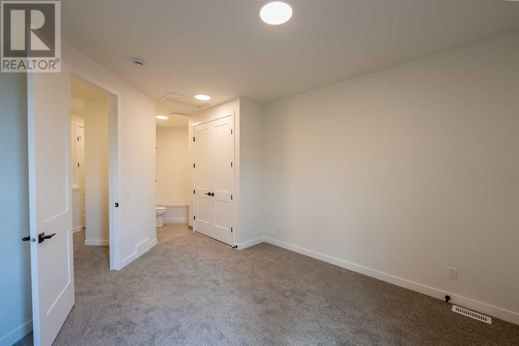 Single Family House for Sale in  Bowness Road NW Montgomery Calgary 