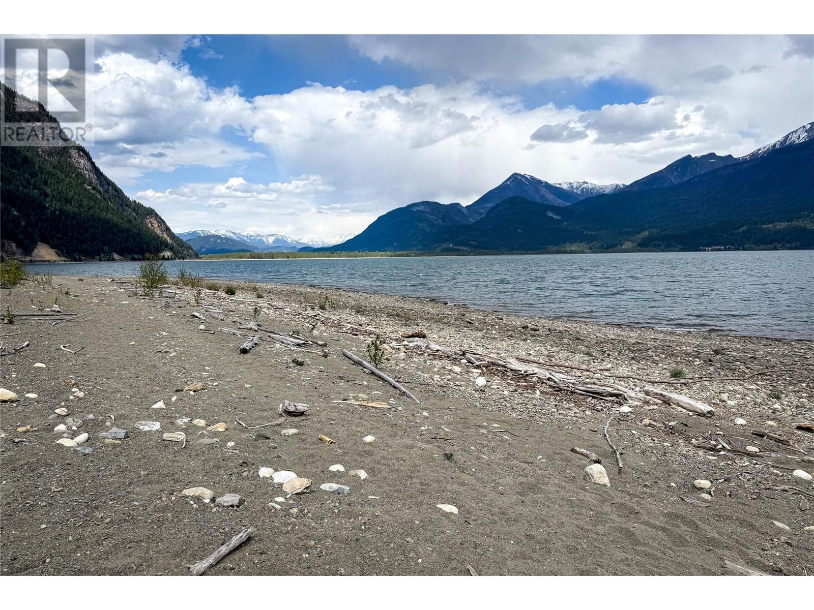 Recreational for Sale in Lardeau – Lots 22, 23, 24 Main Street, Lardeau