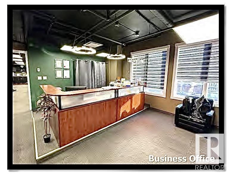 Photo 8 of 401 10154 104 St Nw, Edmonton AB