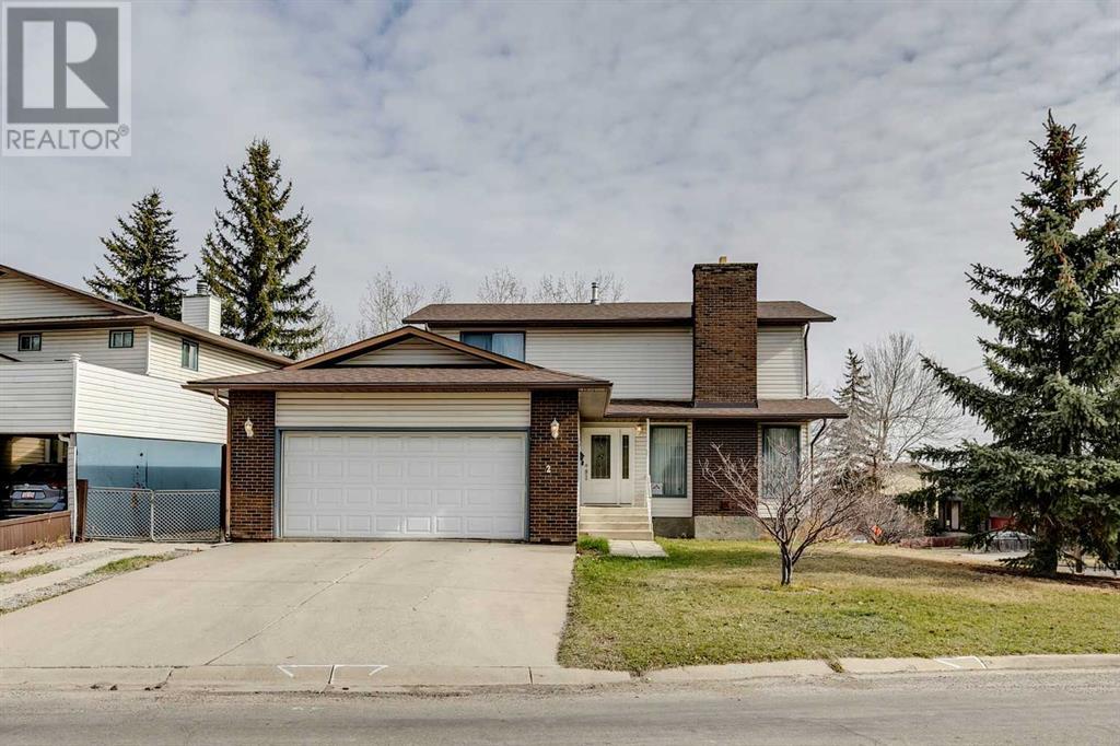 Single Family House for Sale in  Bergen Crescent NW Beddington Heights Calgary 