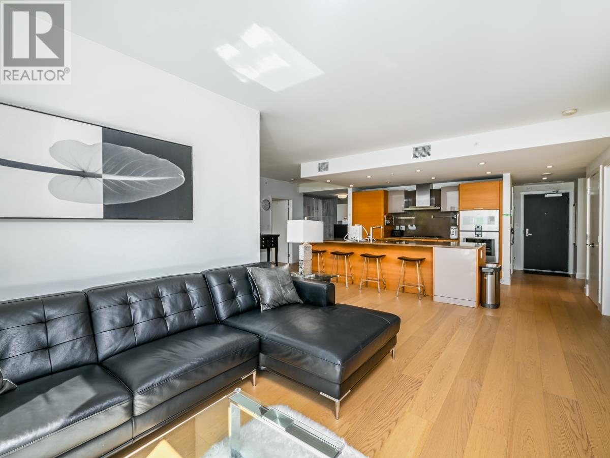 Photo 4 of 204 7128 Adera Street, Vancouver BC