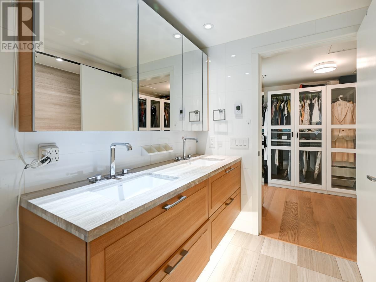 Photo 20 of 204 7128 Adera Street, Vancouver BC