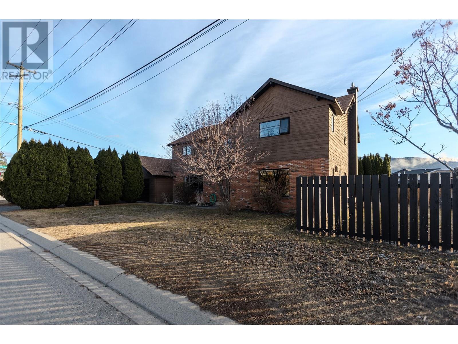 1515 LETHBRIDGE Avenue, Kamloops