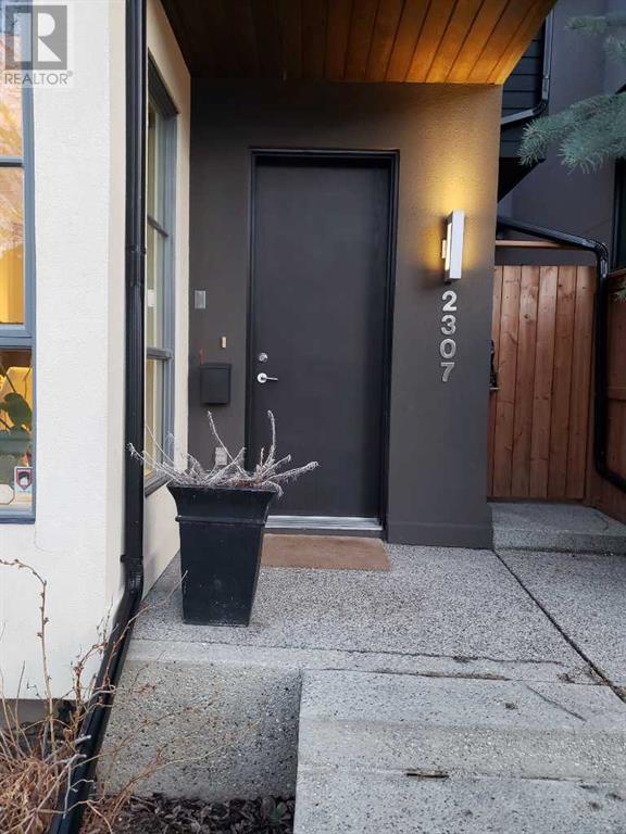 Single Family House for Sale in   Avenue NW West Hillhurst Calgary 