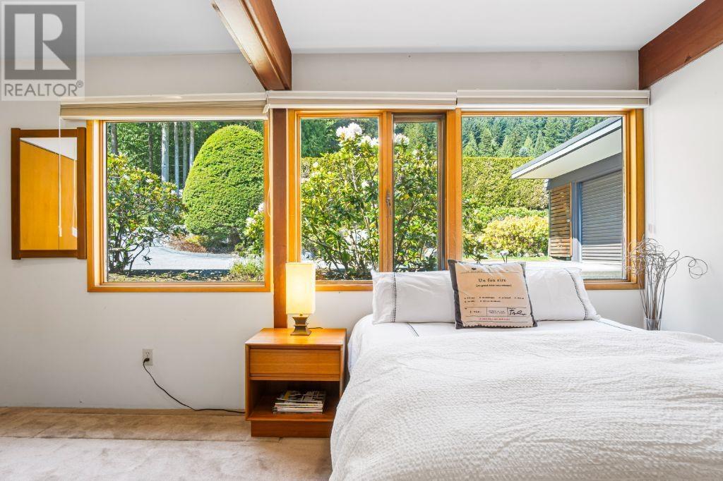 1132 CRESTLINE ROAD, West Vancouver