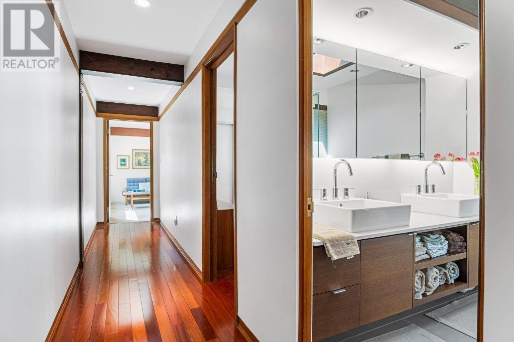 1132 CRESTLINE ROAD, West Vancouver