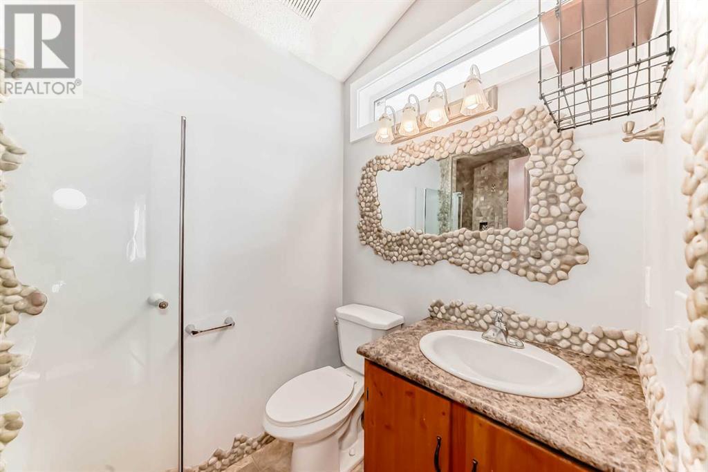 Single Family House 5 Level for Sale in  Sandarac Drive NW Sandstone Valley Calgary 