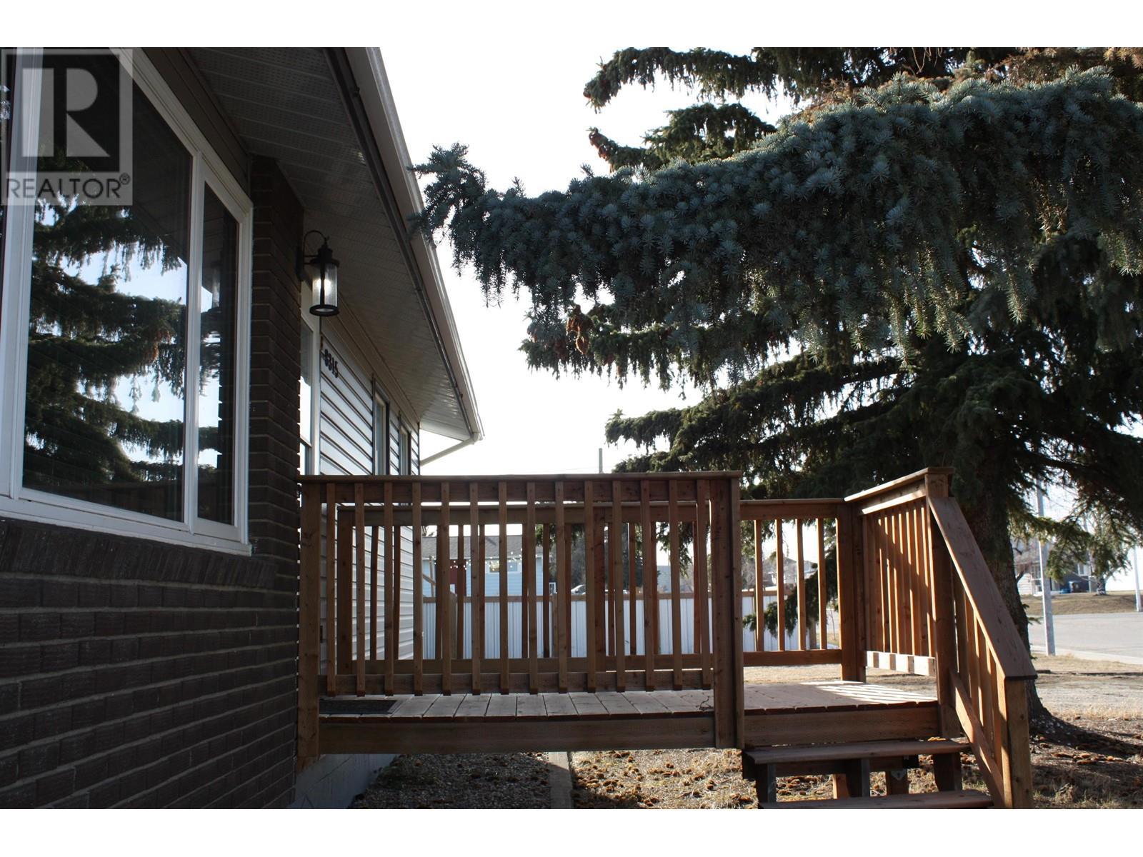 Photo 37 of 8315 94 Avenue, Fort St John BC