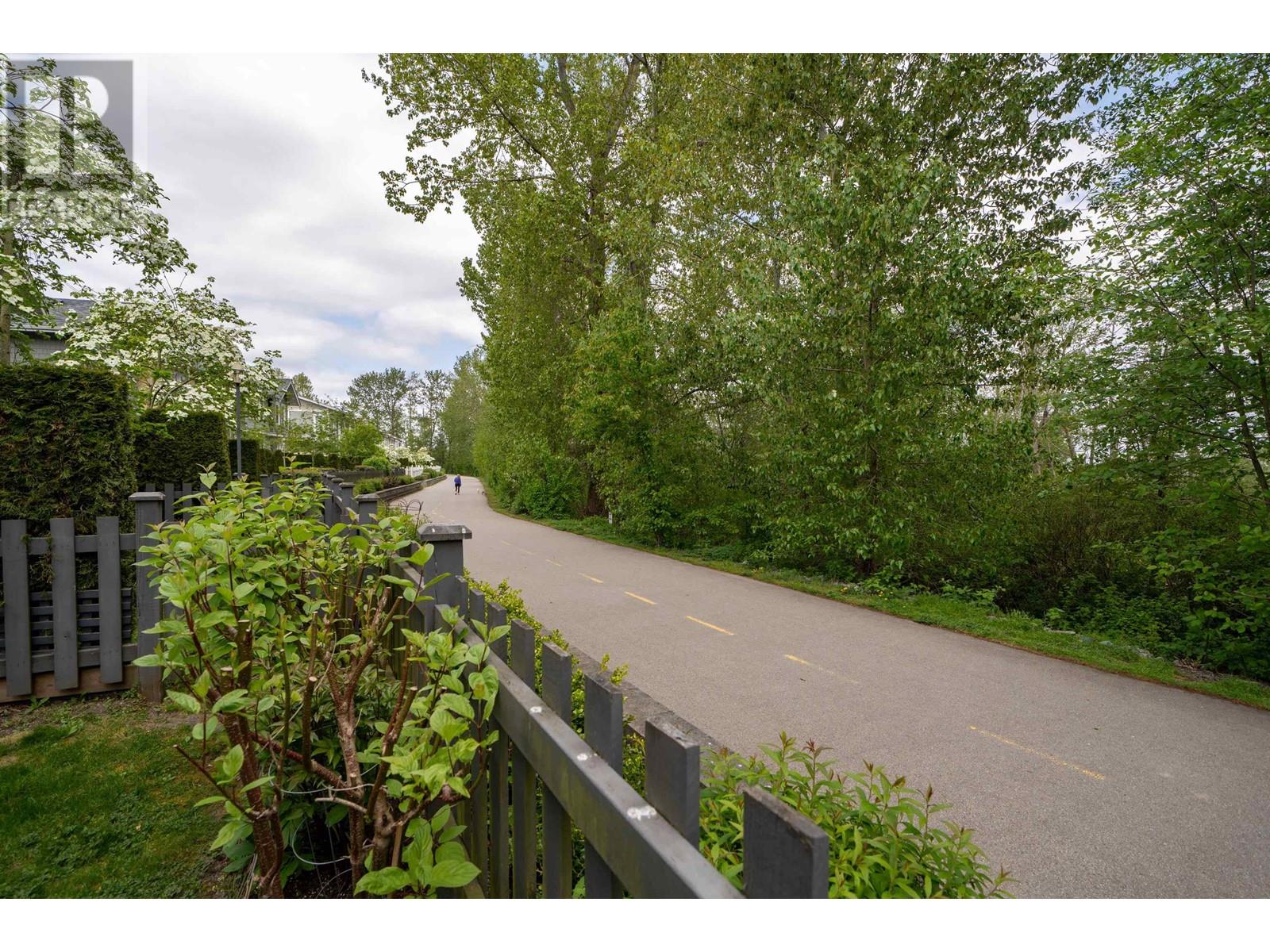 105 5550 ADMIRAL WAY, Ladner