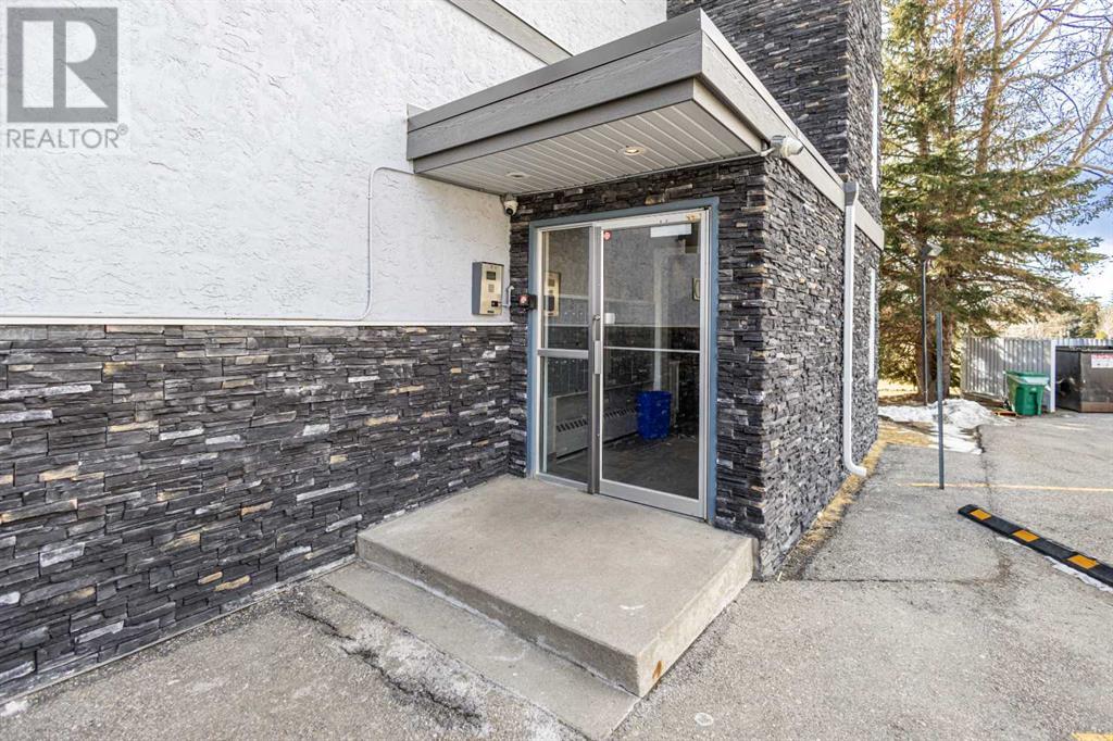 Single Family House for Sale in D  Dalton Drive NW Dalhousie Calgary 