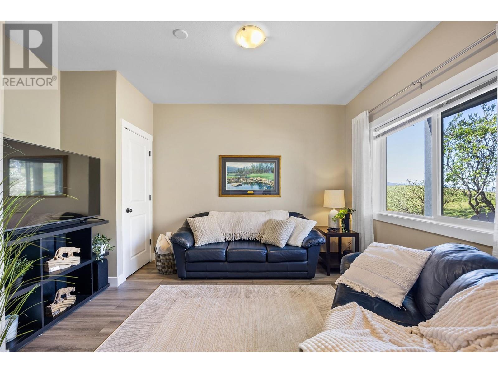 #2 100 SUN RIVERS DRIVE - Image 27