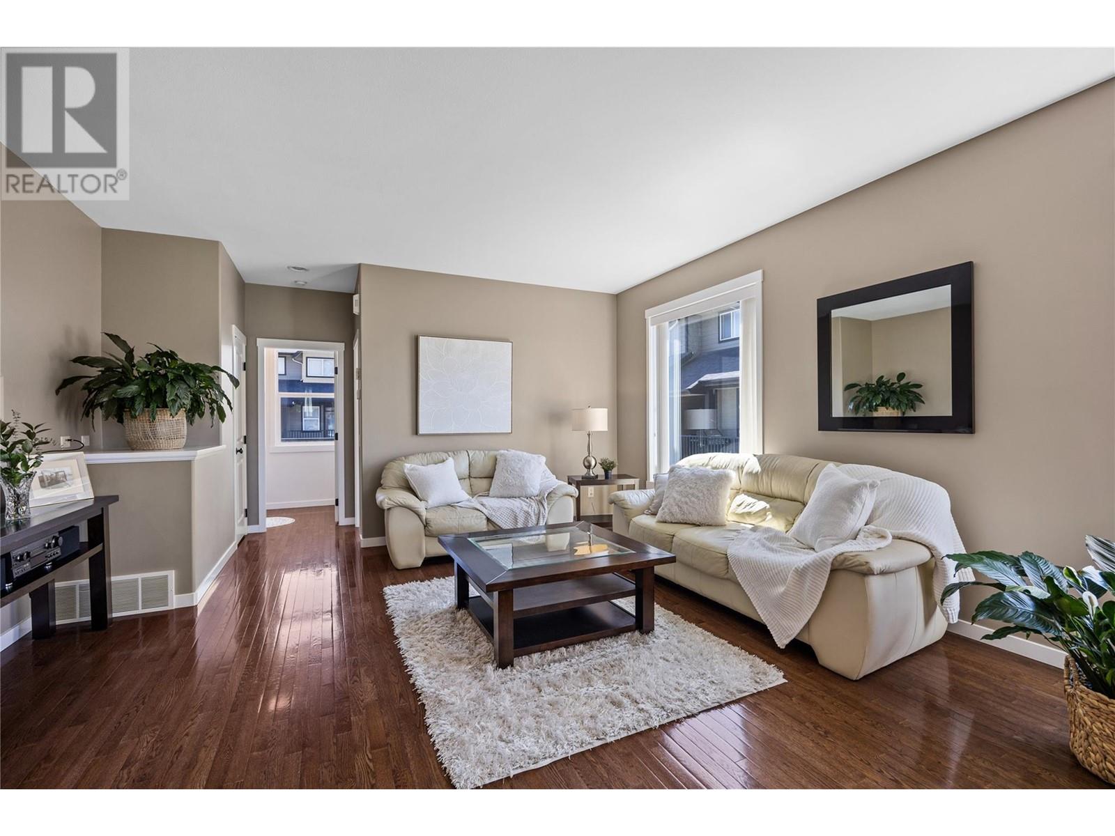 #2 100 SUN RIVERS DRIVE - Image 5