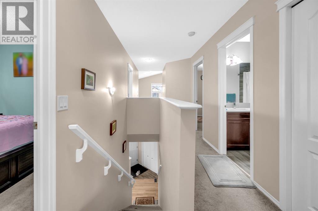 Single Family House for Sale in  Saddlecrest Way NE Saddle Ridge Calgary 