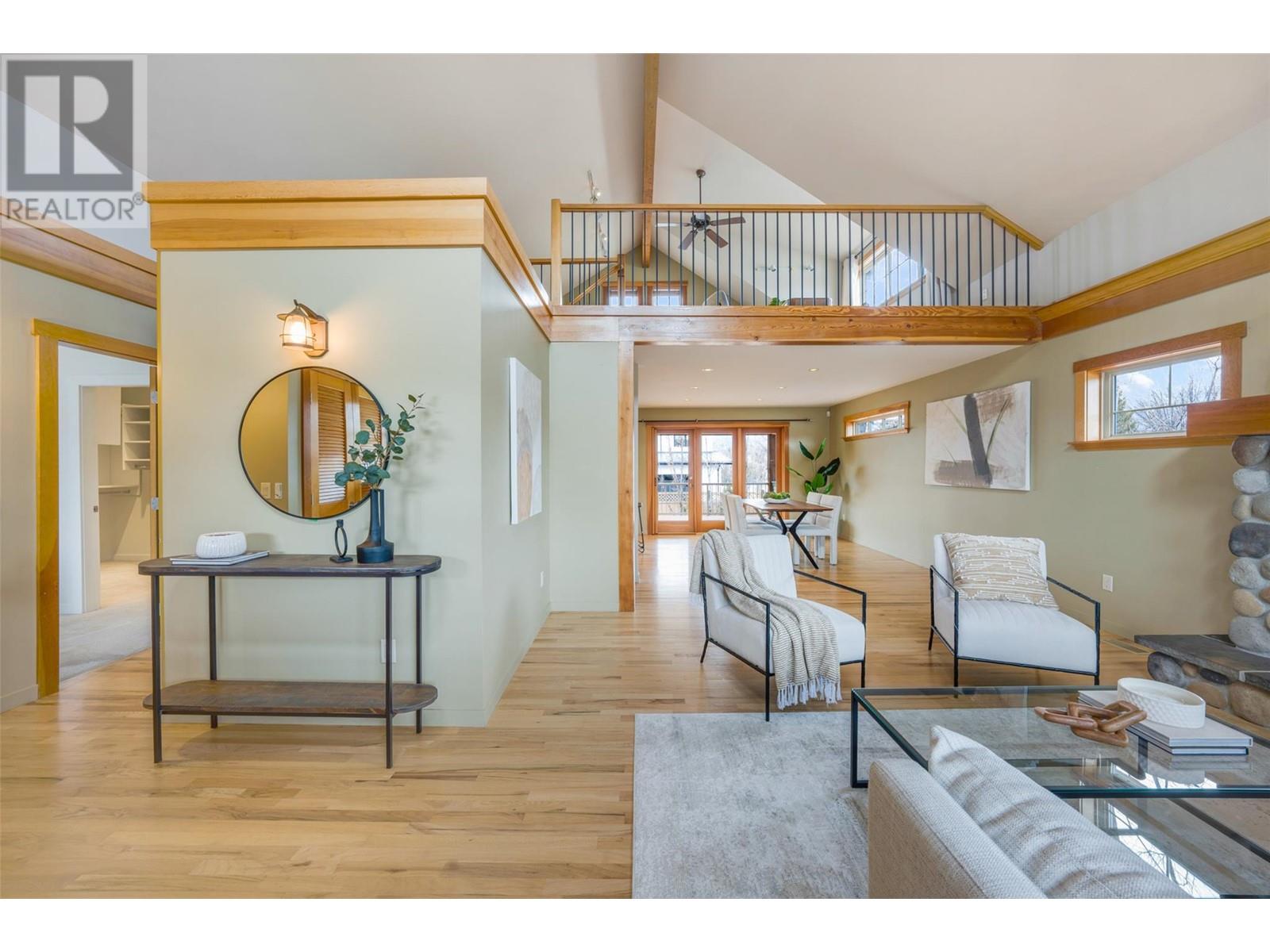  2706 Bath Street, Kelowna