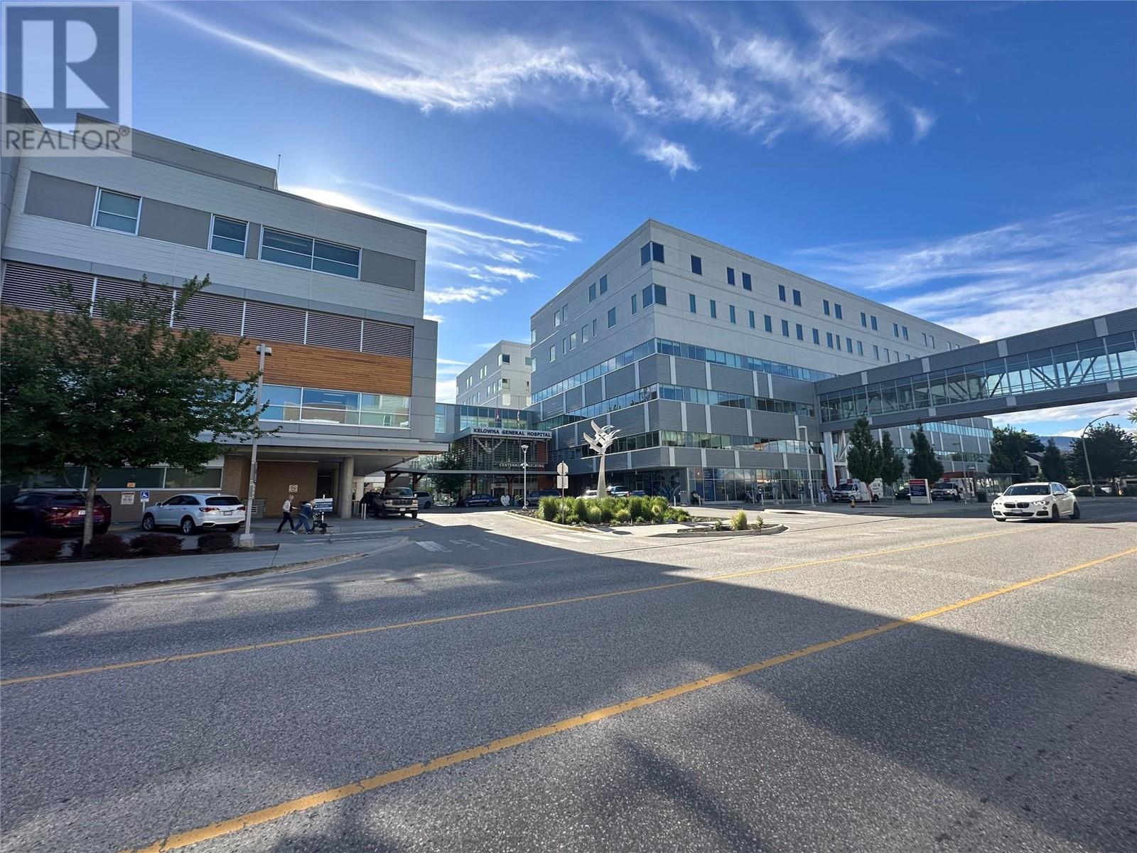  2706 Bath Street, Kelowna