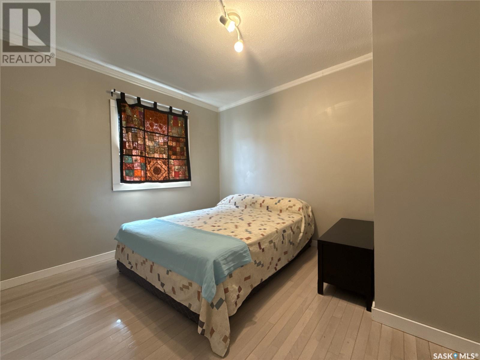 Single Family House Bungalow for Sale in  Aberdeen STREET Regina 