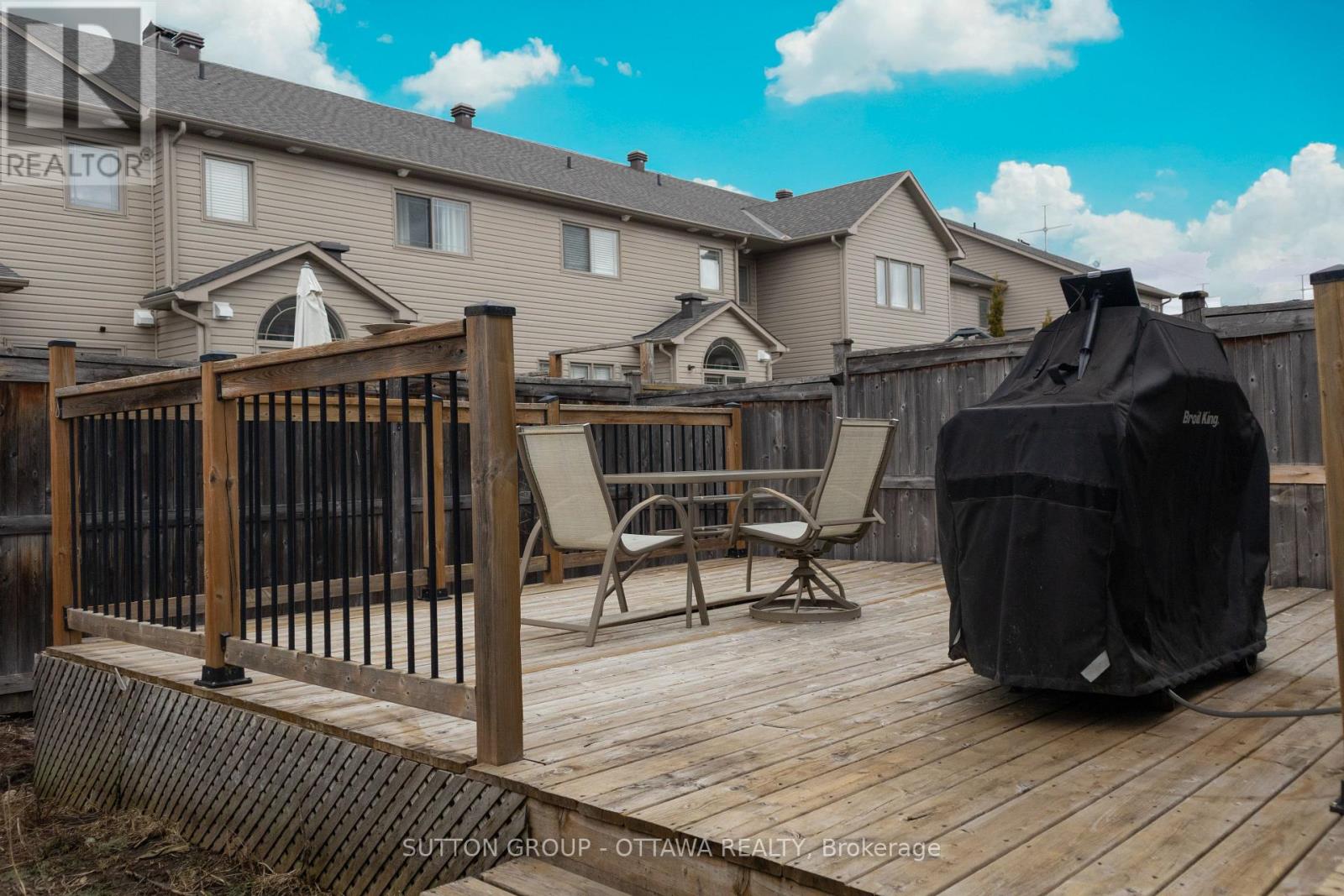 Photo 26 of 654 Moorpark Avenue, Ottawa ON