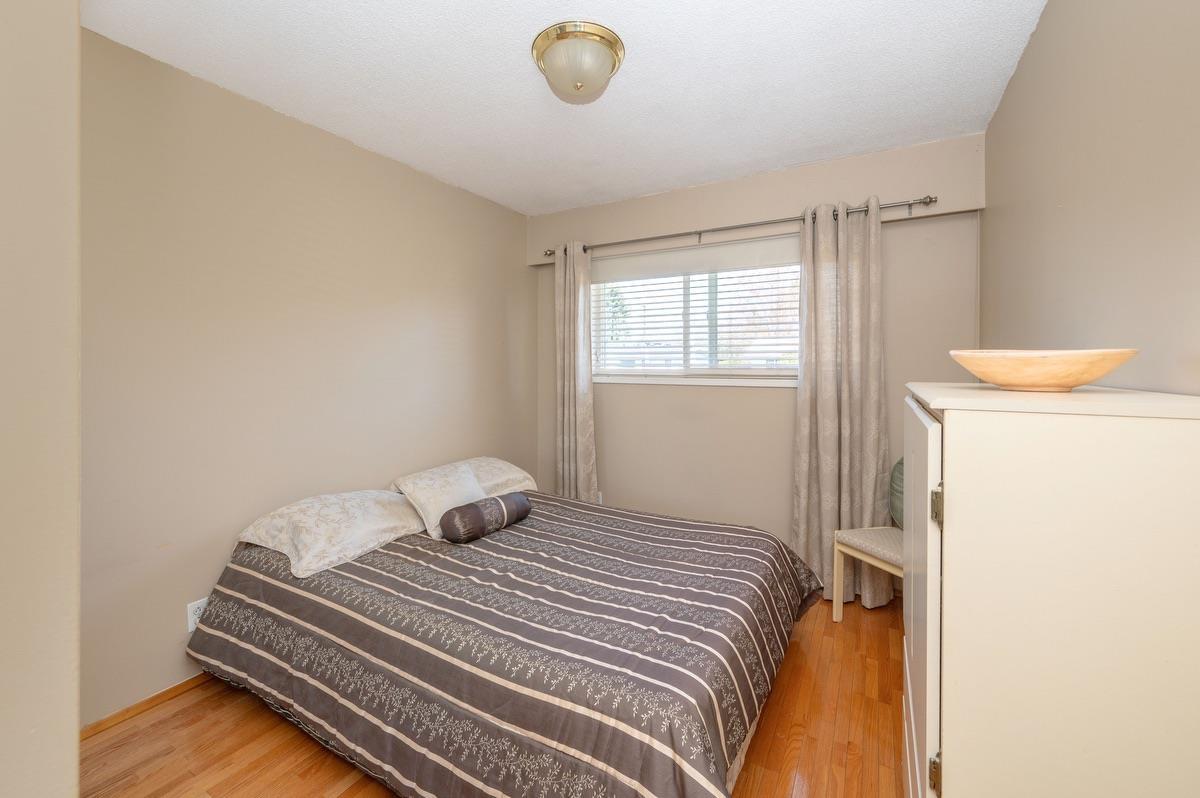 Photo 12 of 11496 85 A Avenue, Delta BC