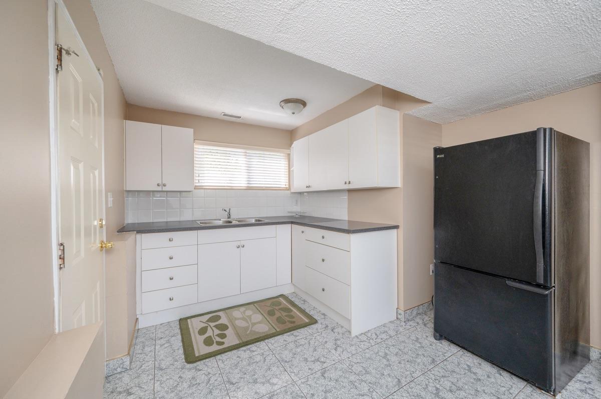 Photo 18 of 11496 85 A Avenue, Delta BC