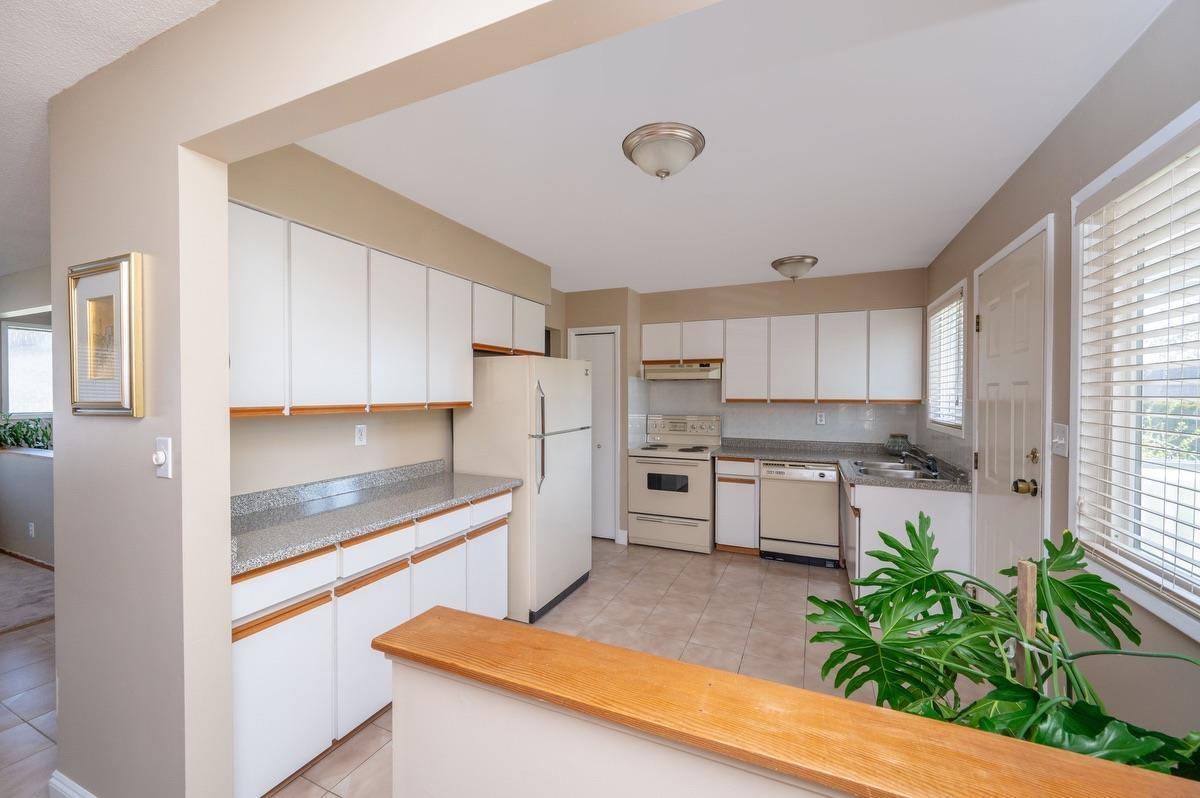 Photo 6 of 11496 85 A Avenue, Delta BC