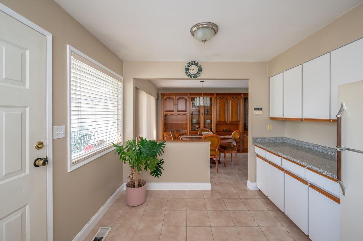 Photo 8 of 11496 85 A Avenue, Delta BC
