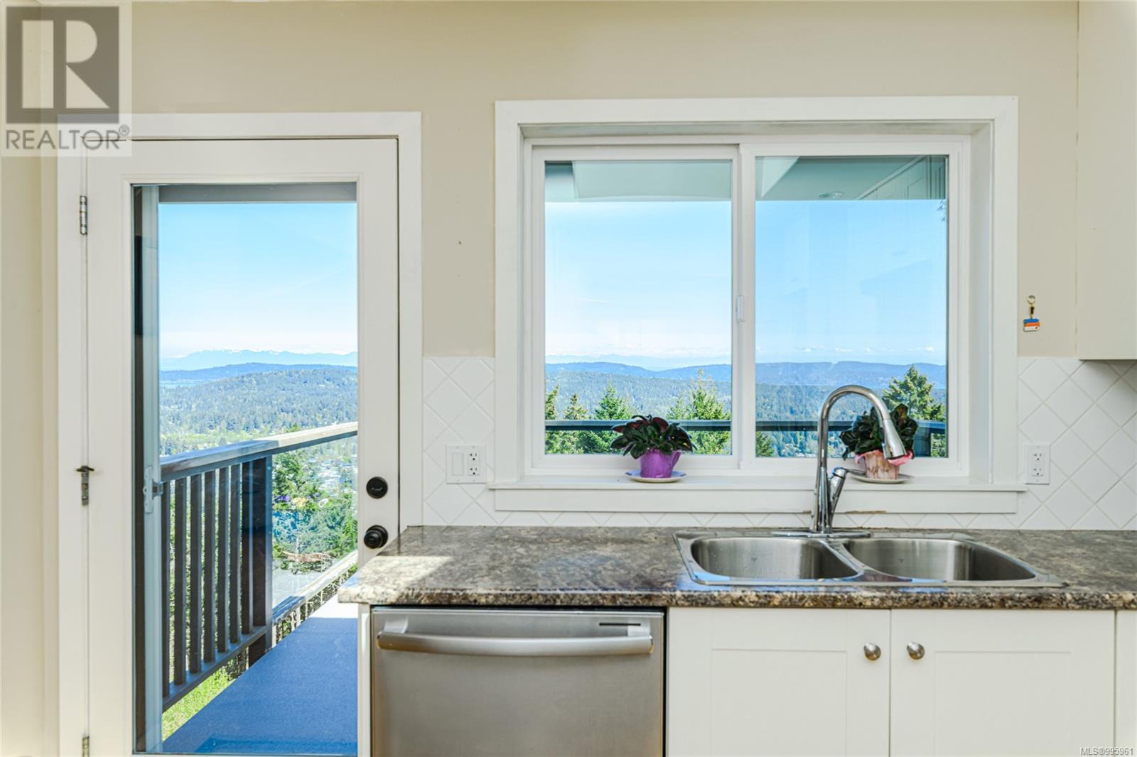  234 Wilkie Way, Salt Spring