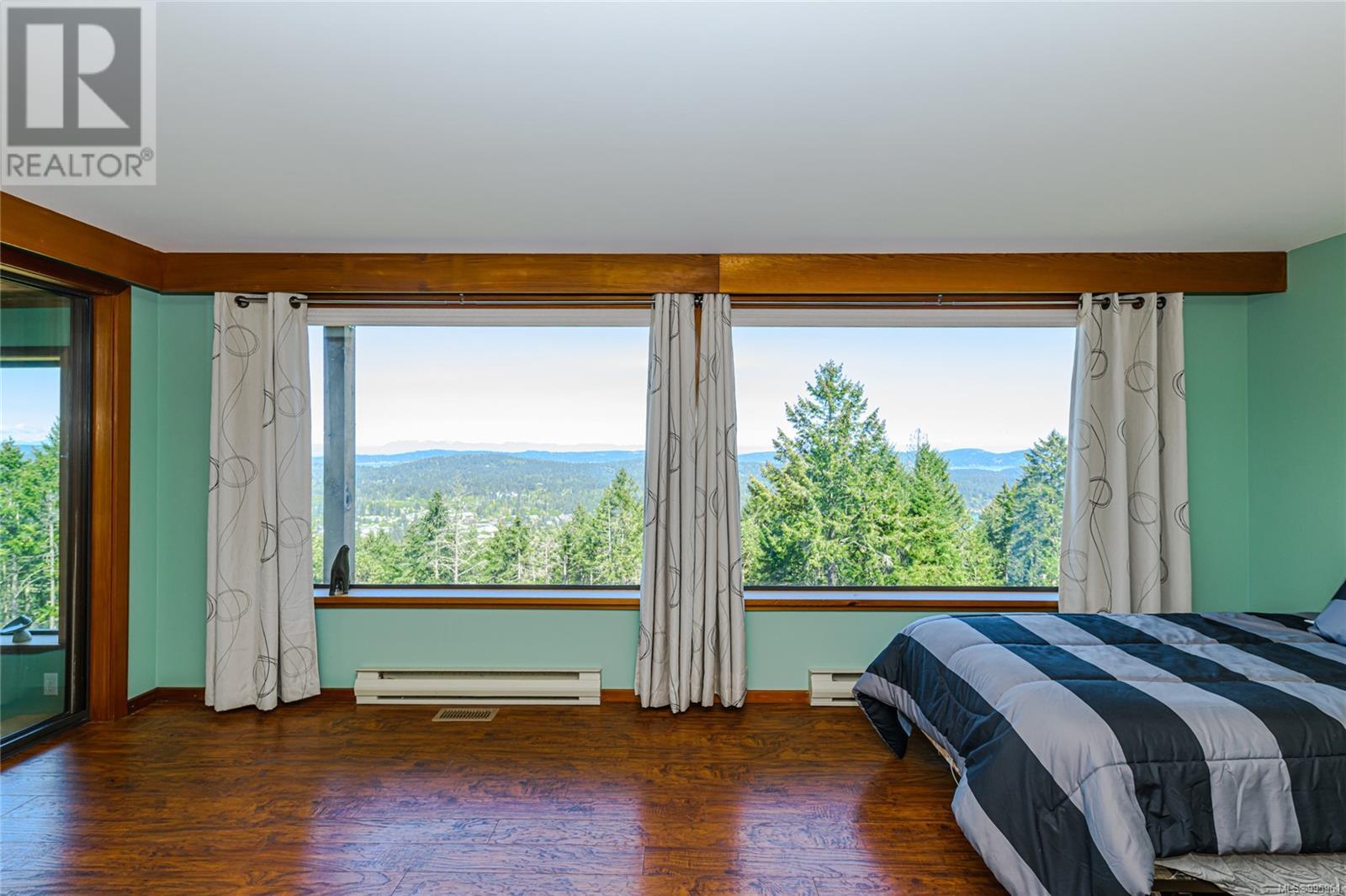  234 Wilkie Way, Salt Spring