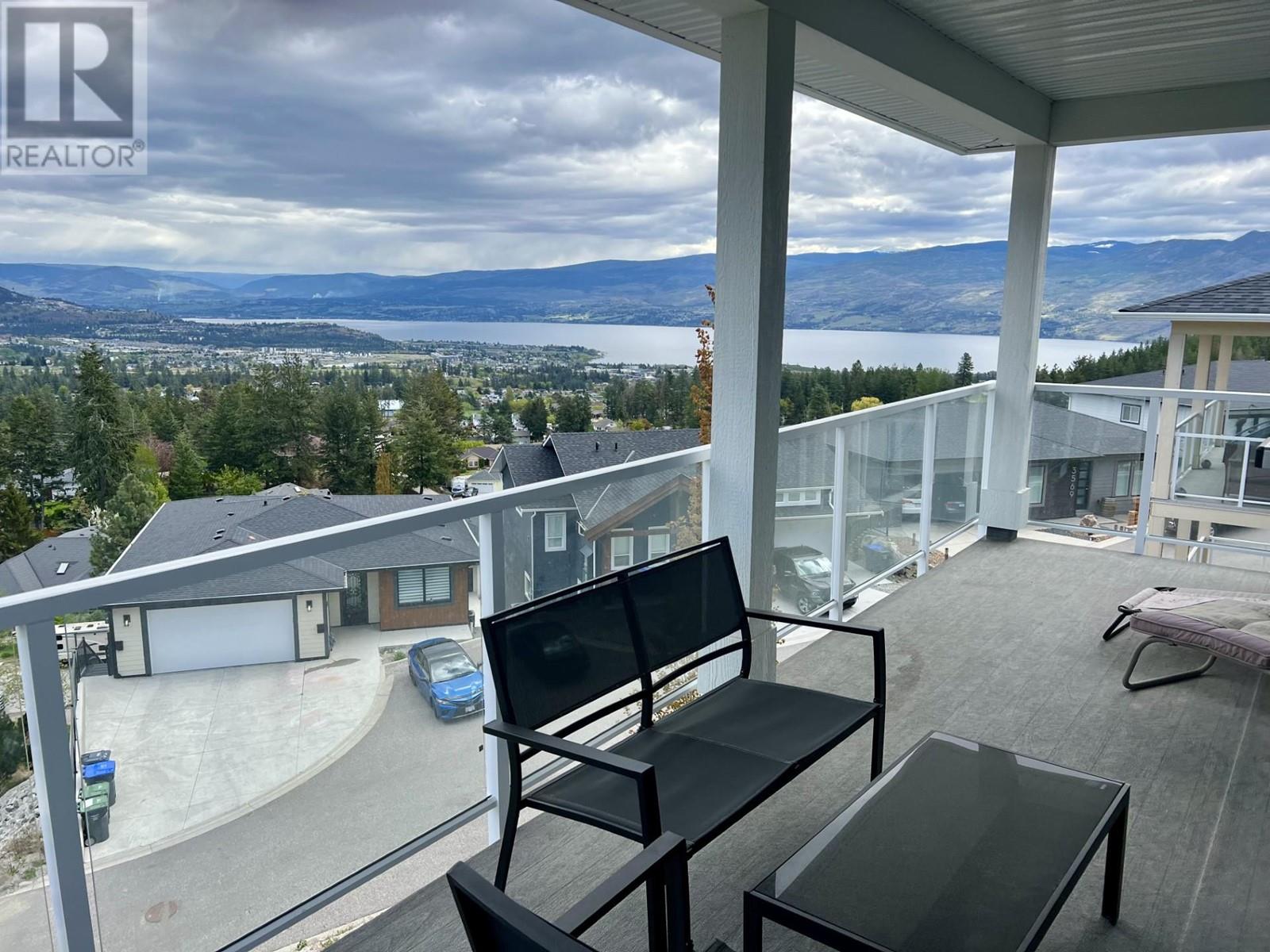  3559 Goldie Way, West Kelowna