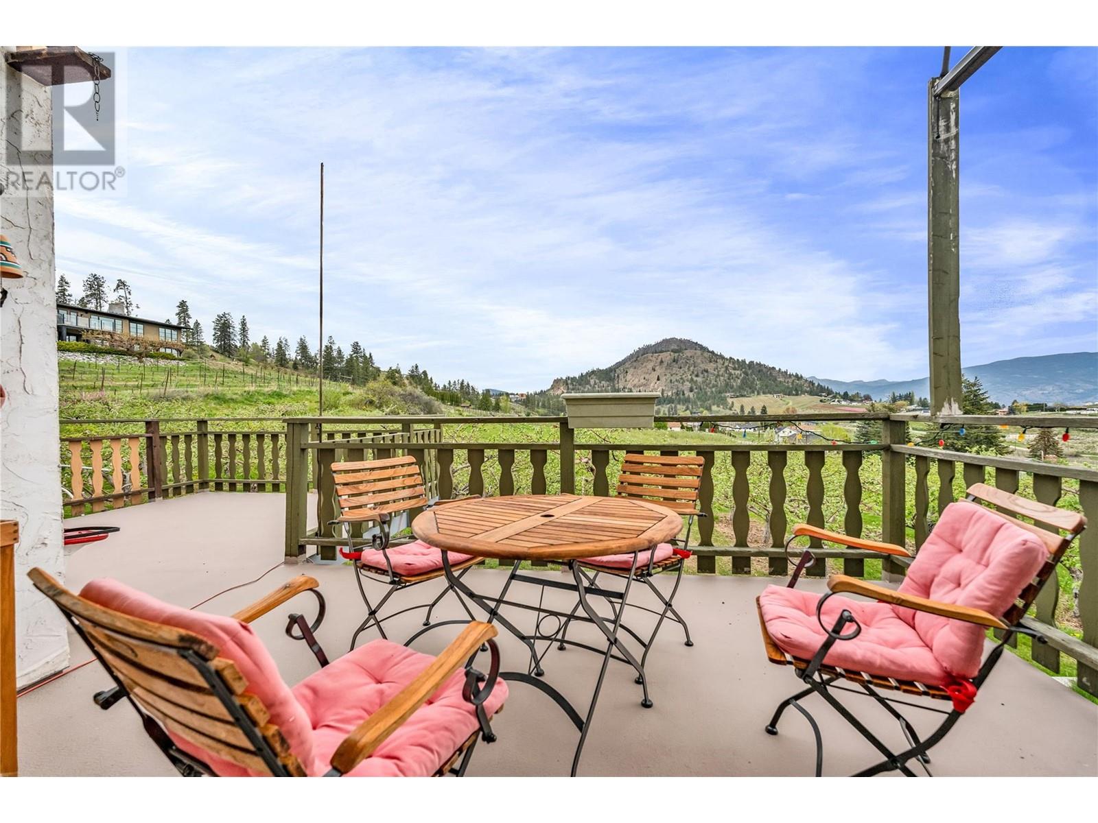 4206 Monro Avenue, Summerland