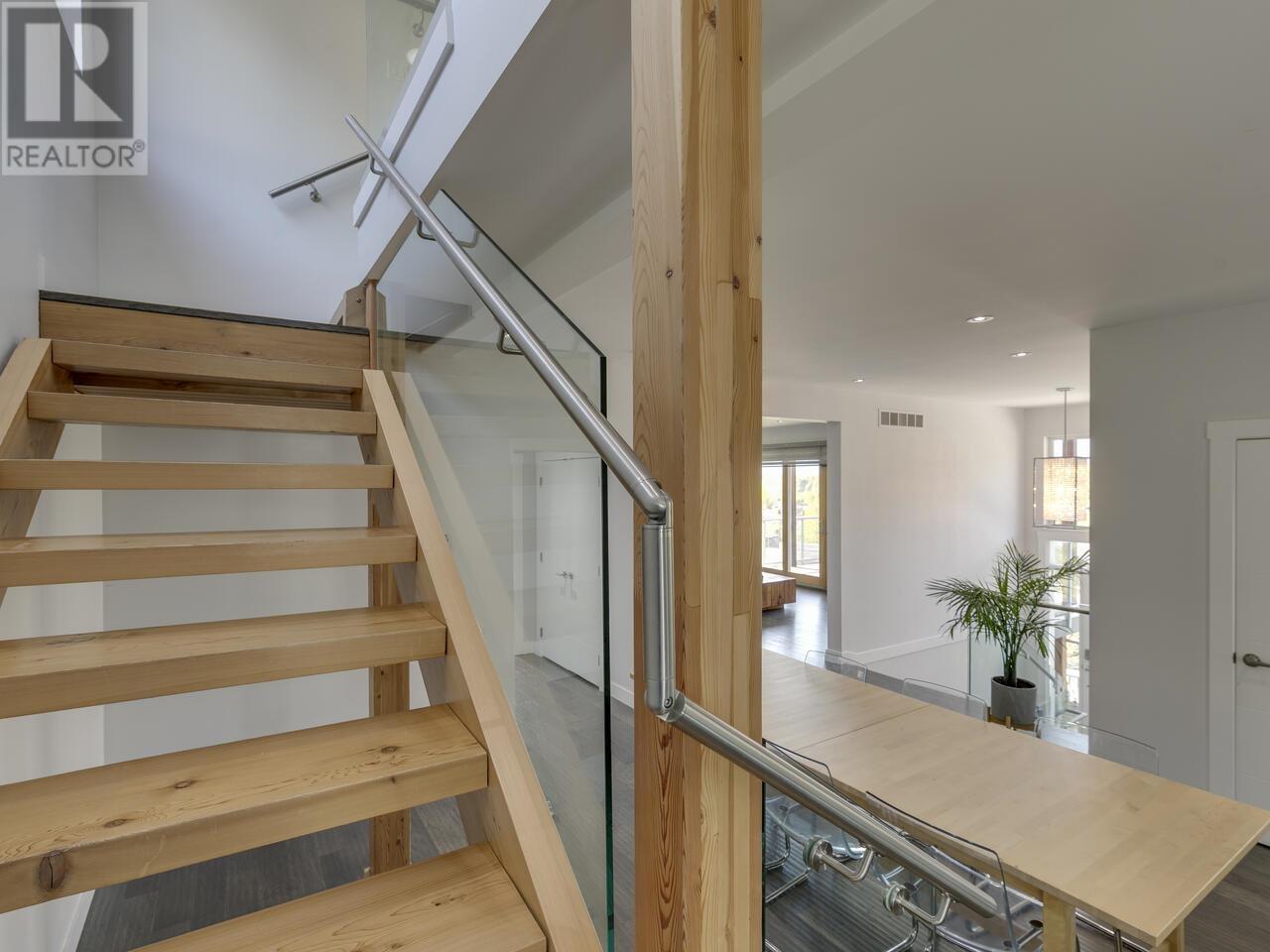 41230 ROCKRIDGE PLACE, Squamish real estate listing R2995971