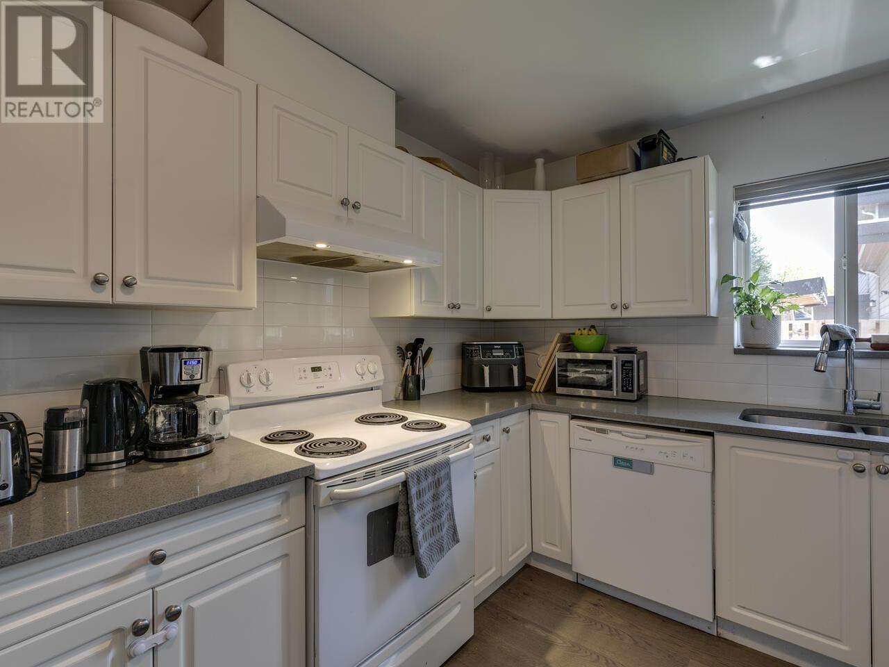 41230 ROCKRIDGE PLACE, Squamish real estate listing R2995971