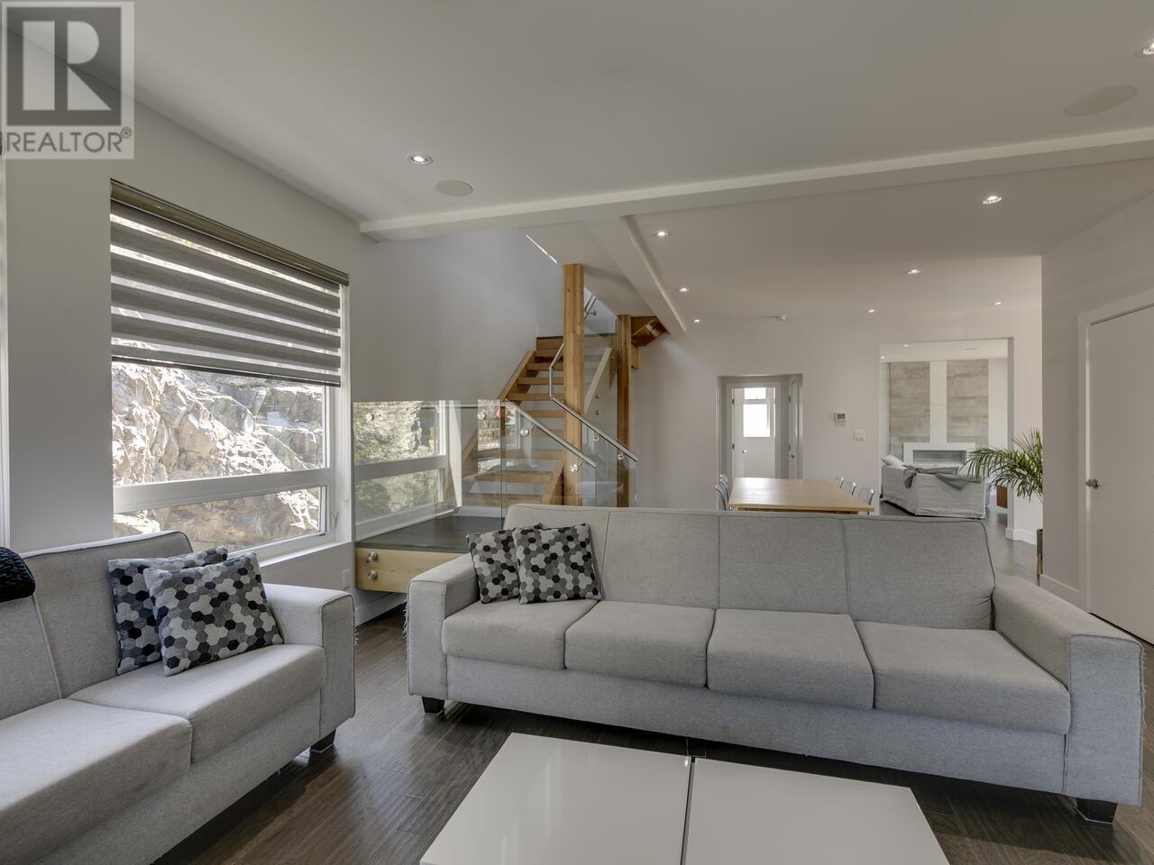 41230 ROCKRIDGE PLACE, Squamish real estate listing R2995971
