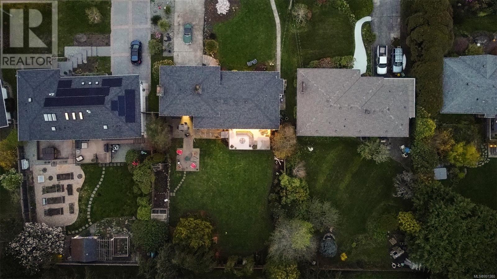 Photo 48 of 3640 Crestview Rd, Oak Bay BC