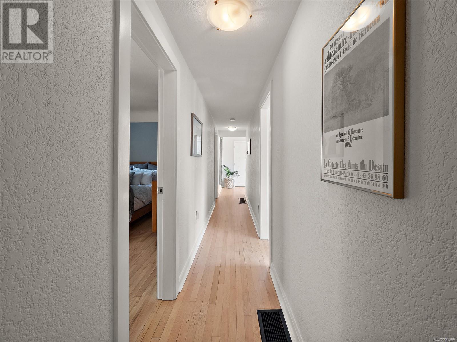 Photo 42 of 3640 Crestview Rd, Oak Bay BC
