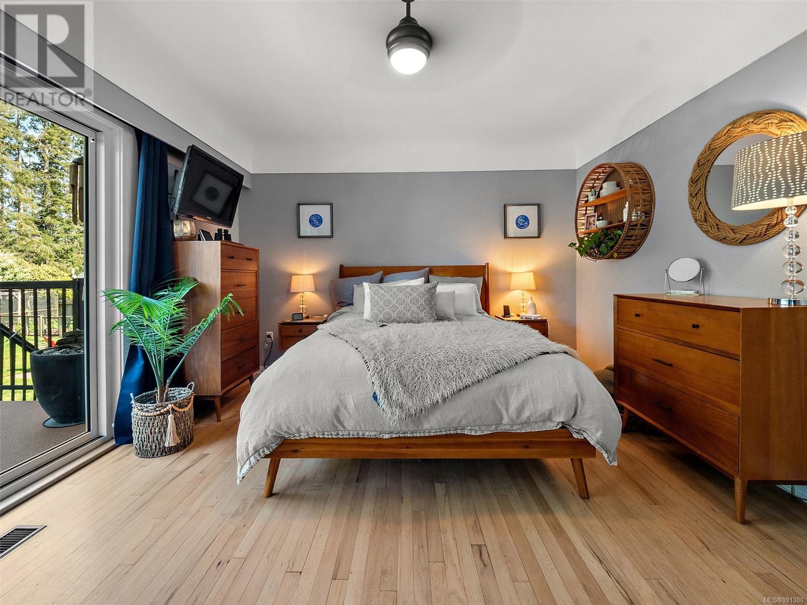 Photo 54 of 3640 Crestview Rd, Oak Bay BC