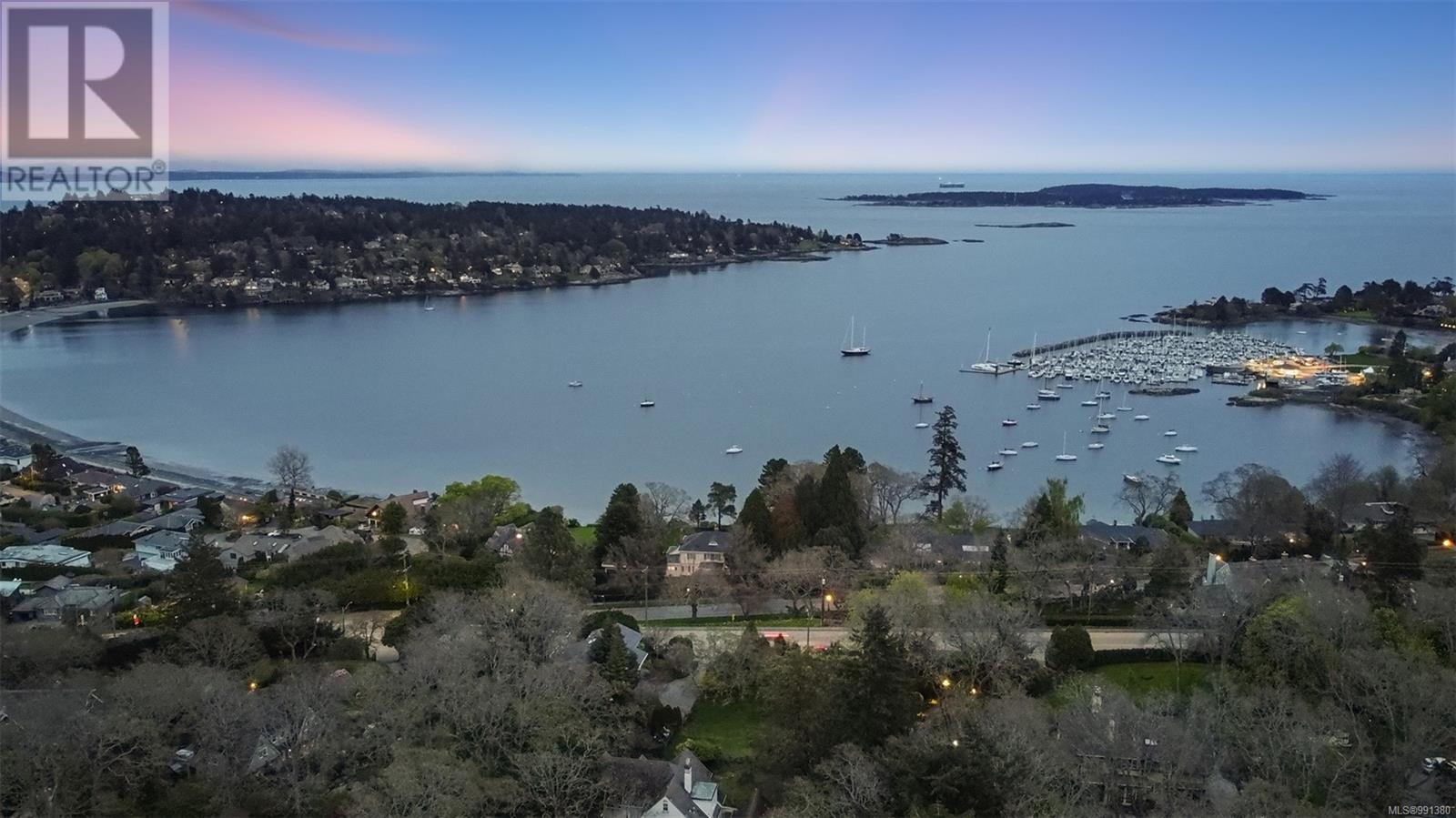  3640 Crestview Road, Oak Bay