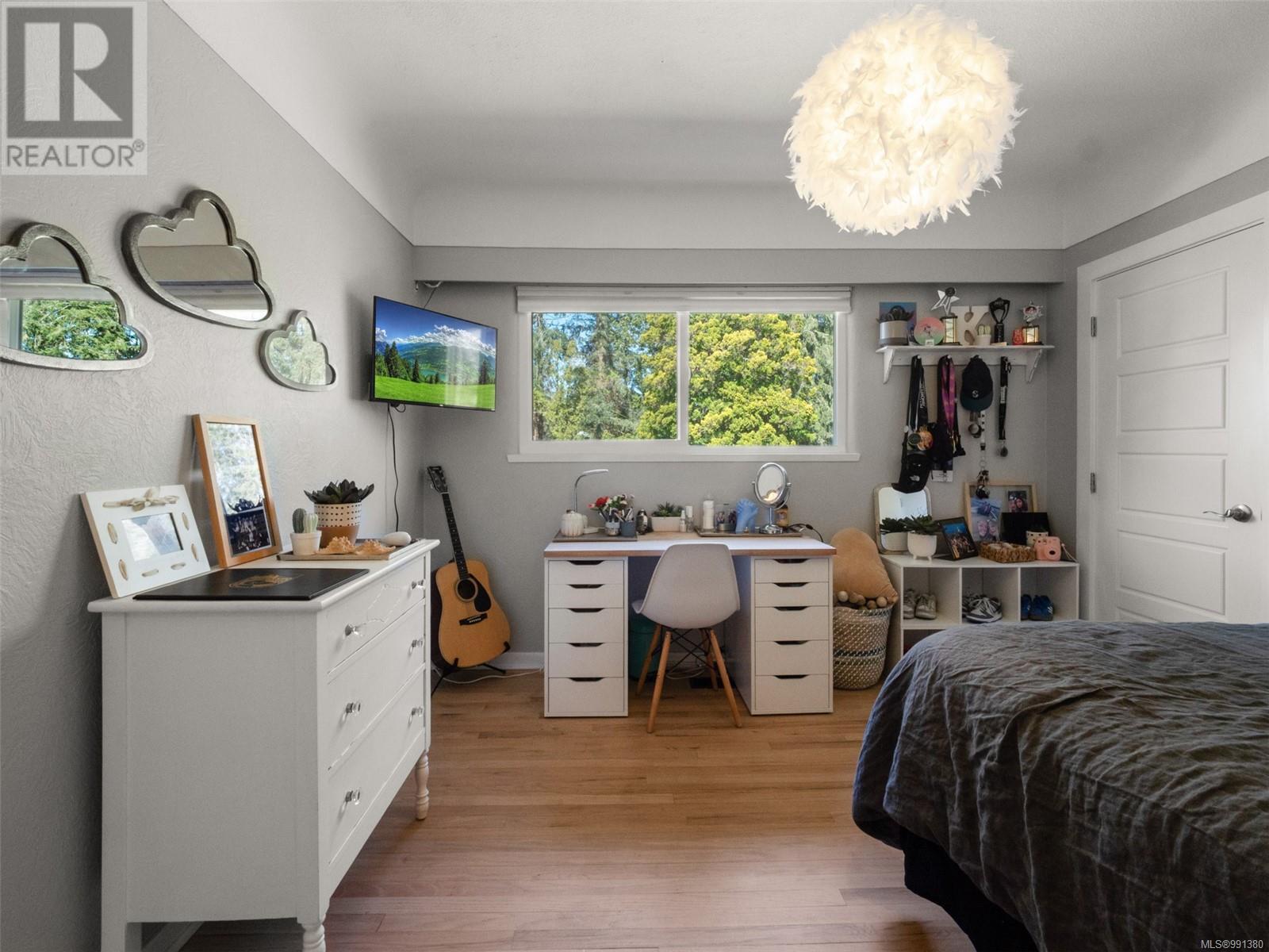Photo 51 of 3640 Crestview Rd, Oak Bay BC