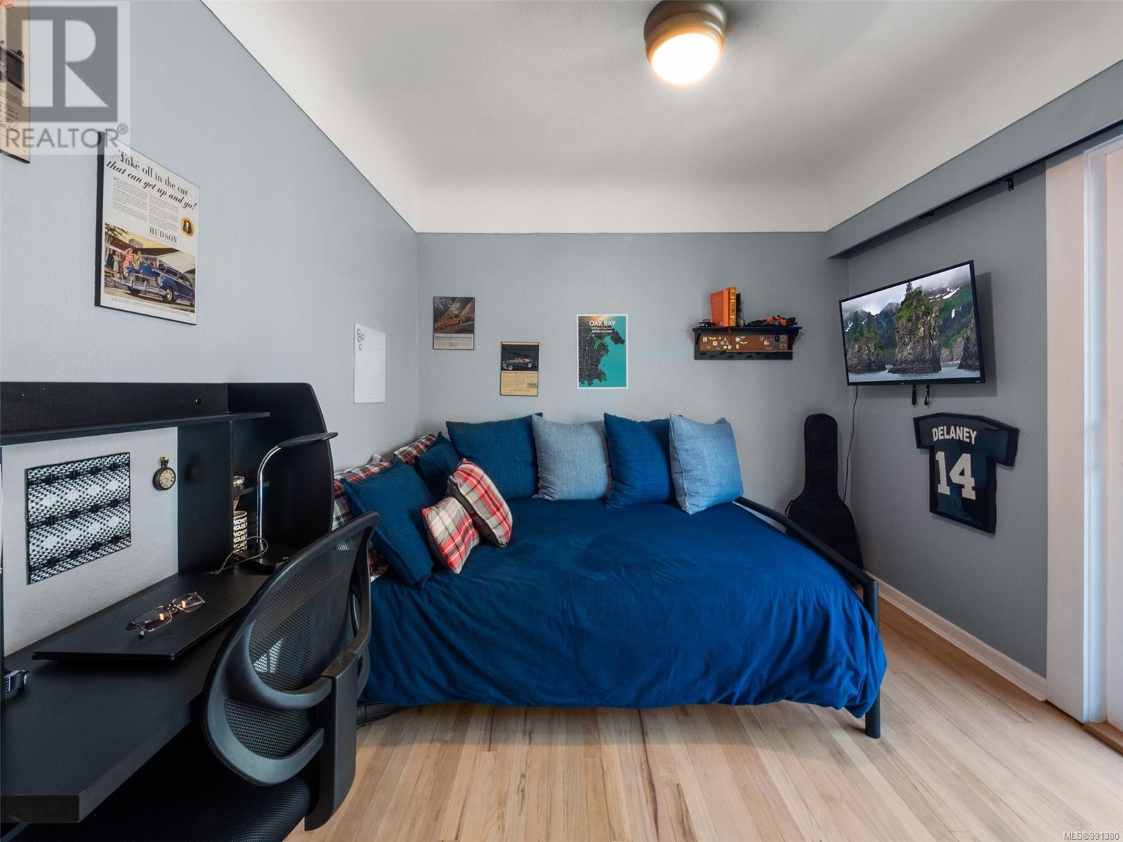  3640 Crestview Road, Oak Bay