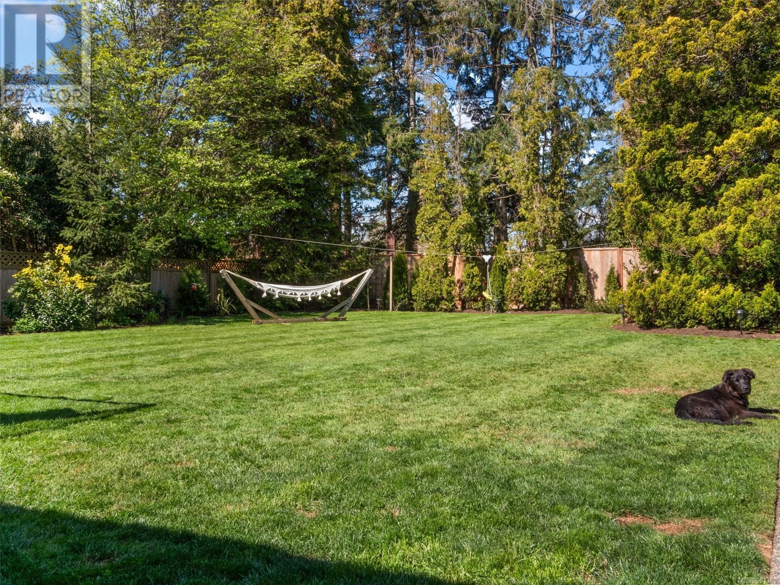 Photo 44 of 3640 Crestview Rd, Oak Bay BC