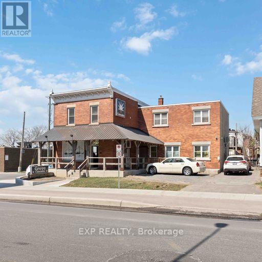 Photo 8 of 381 383 Montreal Road, Ottawa ON