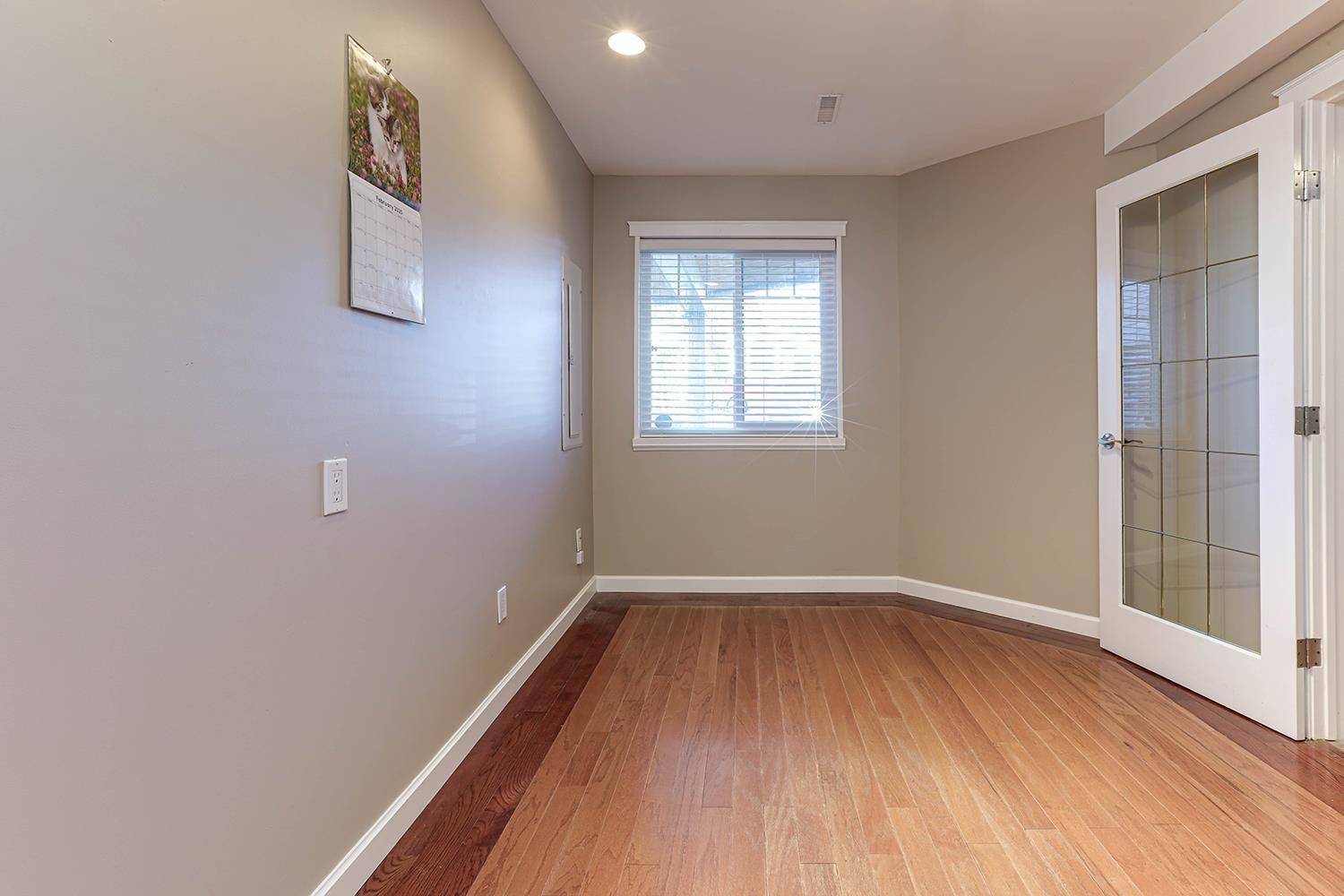 887 STEVENS STREET, White Rock