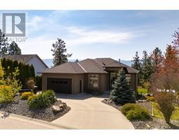  2053 Moonbeam Close, West Kelowna
