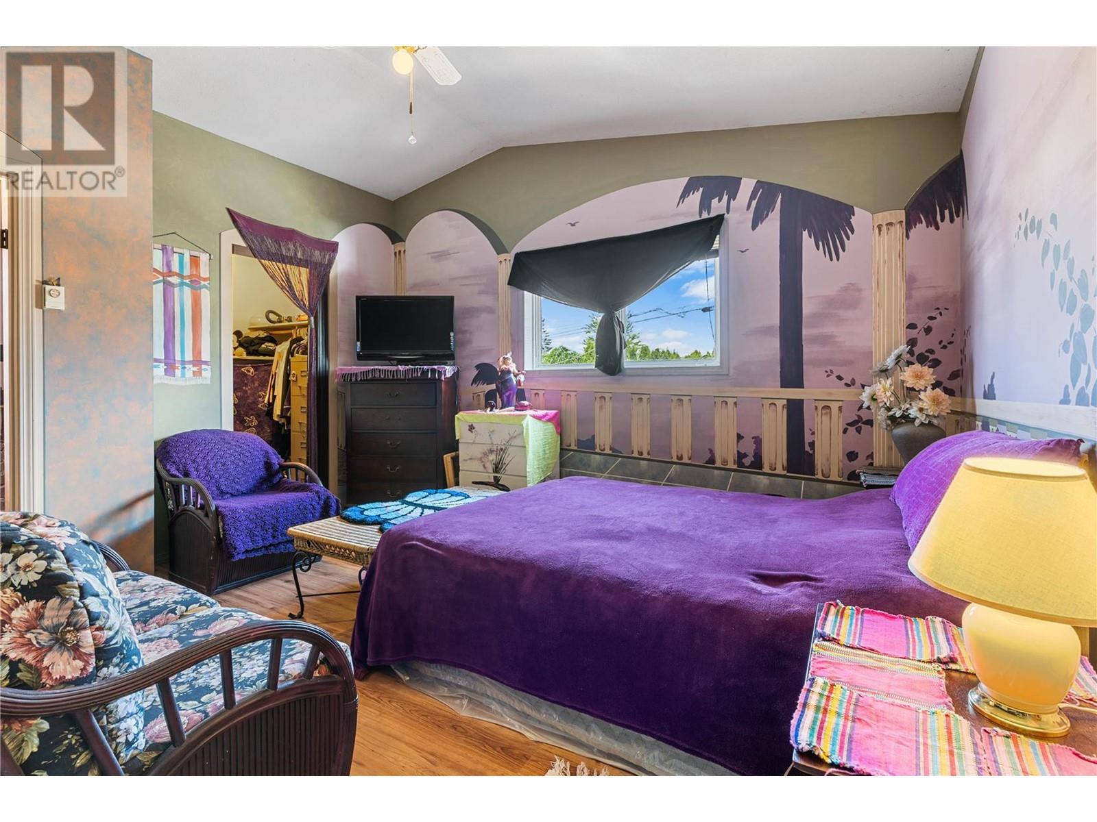 731 REVELSTOKE Avenue, Penticton